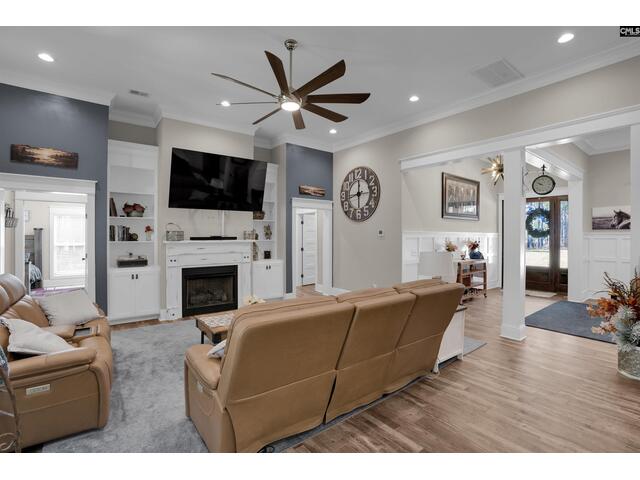 Photo of 2138 Lockhart Road