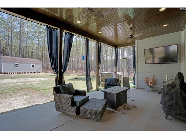 Photo of 2138 Lockhart Road