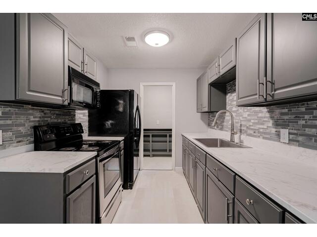 Photo of 220 Lynch Lane Photo of 220 Lynch Lane