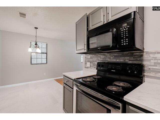 Photo of 220 Lynch Lane Photo of 220 Lynch Lane