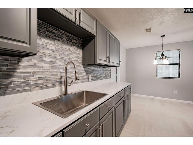 Photo of 220 Lynch Lane Photo of 220 Lynch Lane