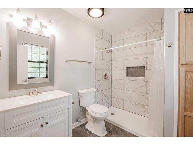 Photo of 220 Lynch Lane Photo of 220 Lynch Lane