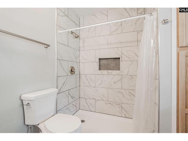 Photo of 220 Lynch Lane Photo of 220 Lynch Lane