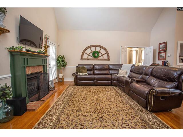 Photo of 2264 Ridgeway Road