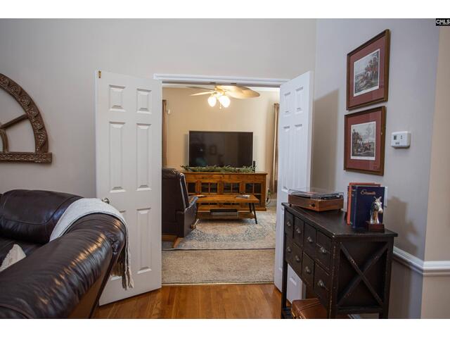 Photo of 2264 Ridgeway Road