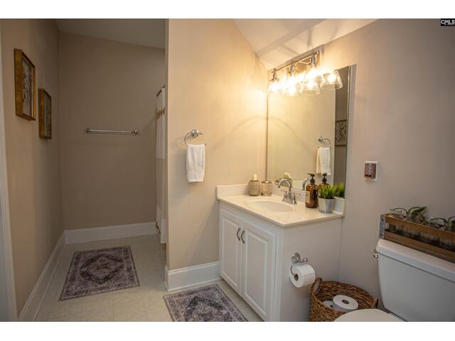 Photo of 2264 Ridgeway Road