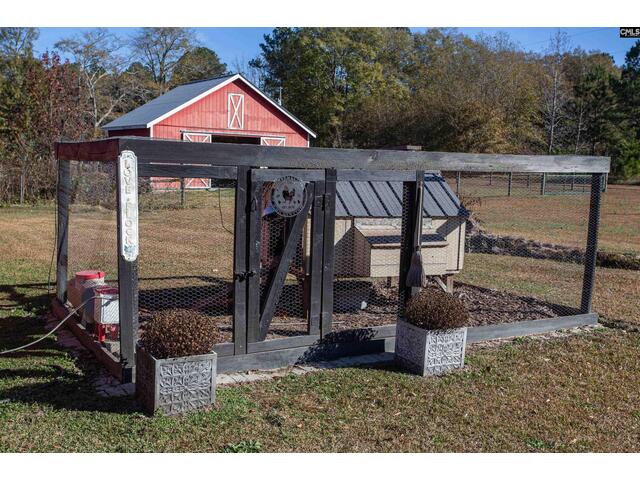 Photo of 2264 Ridgeway Road