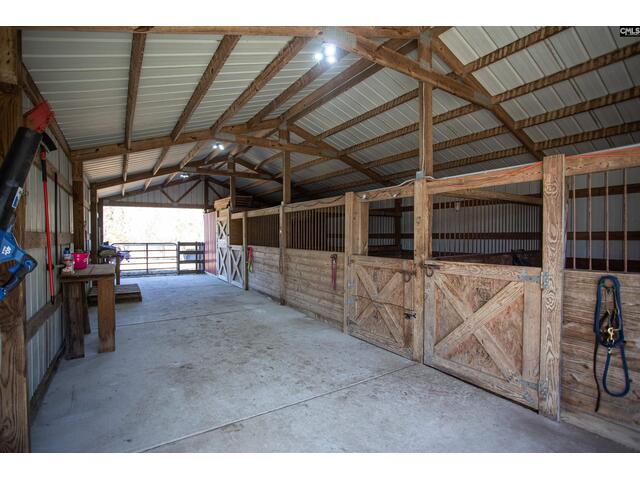 Photo of 2264 Ridgeway Road