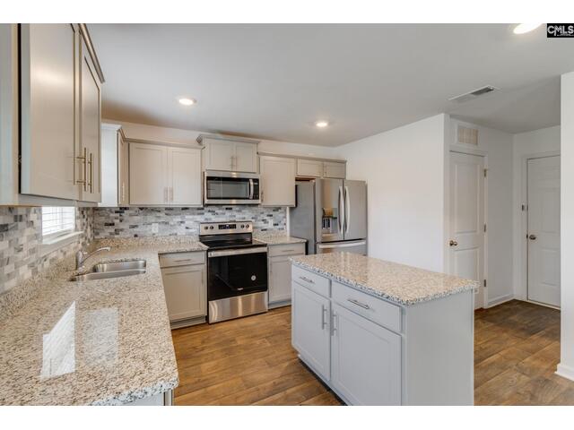 Photo of 125 Rippling Way Photo of 125 Rippling Way