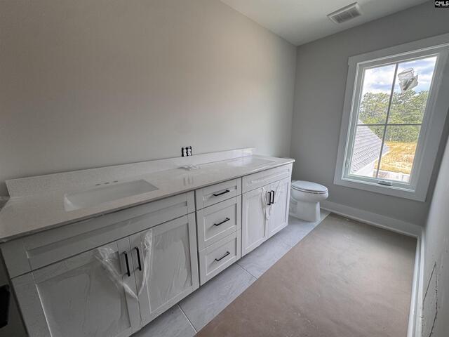 Photo of 2033 Fairway View Photo of 2033 Fairway View