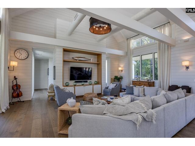 Photo of 576 Sandy Point Road