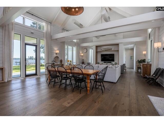 Photo of 576 Sandy Point Road