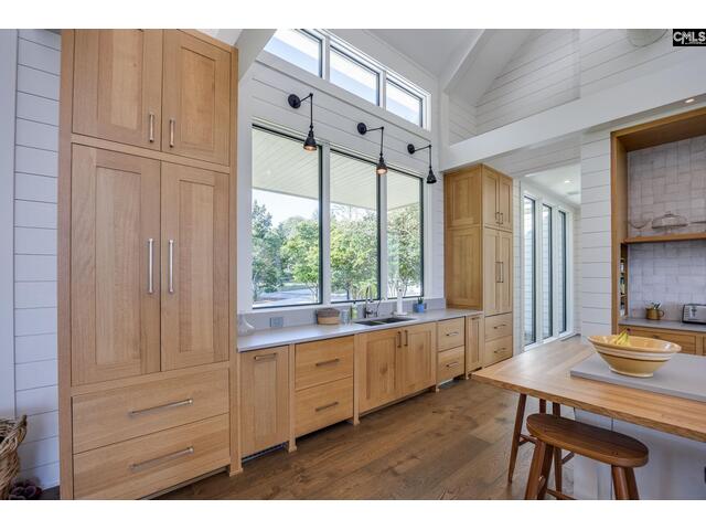 Photo of 576 Sandy Point Road