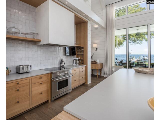 Photo of 576 Sandy Point Road