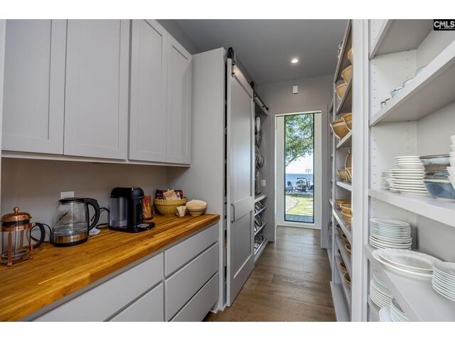 Photo of 576 Sandy Point Road