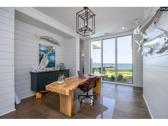 Photo of 576 Sandy Point Road