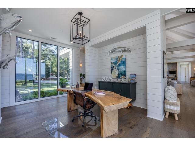 Photo of 576 Sandy Point Road