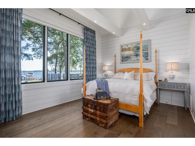 Photo of 576 Sandy Point Road