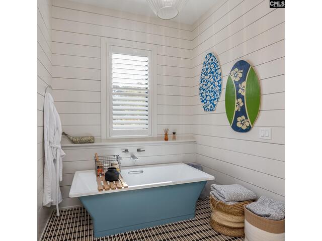 Photo of 576 Sandy Point Road