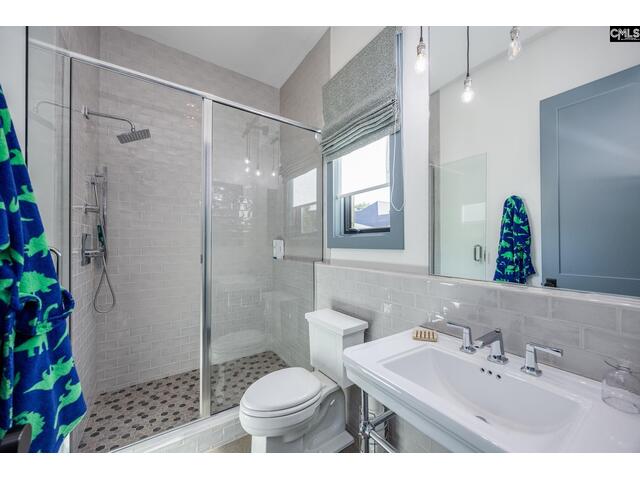 Photo of 576 Sandy Point Road