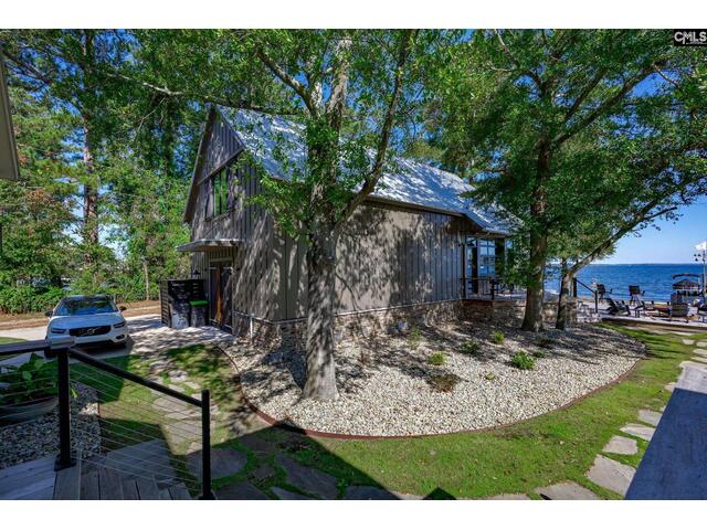 Photo of 576 Sandy Point Road