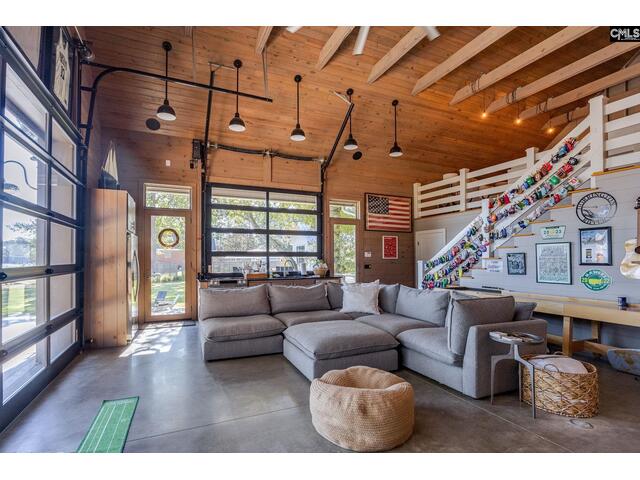 Photo of 576 Sandy Point Road