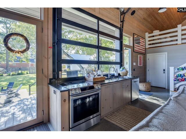 Photo of 576 Sandy Point Road