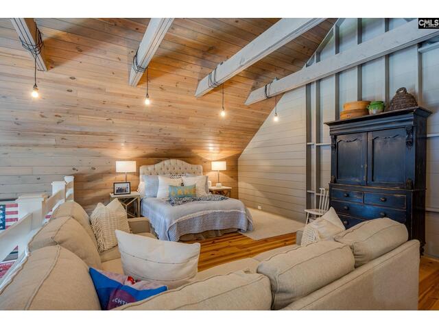 Photo of 576 Sandy Point Road