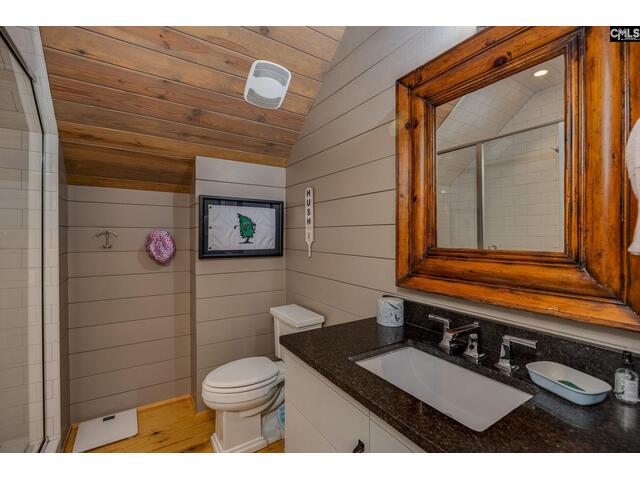 Photo of 576 Sandy Point Road