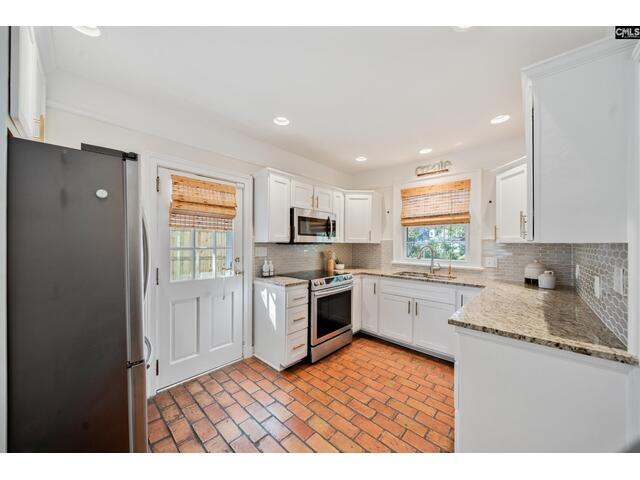 Photo Of 2854 Stratford Road Photo of 2854 stratford road