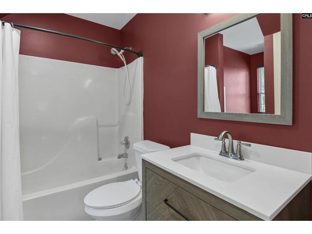 Photo of 421 Dutchman Shores Circle