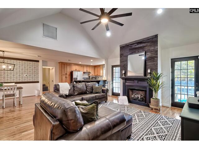 Photo of 193 Southern Oak Drive