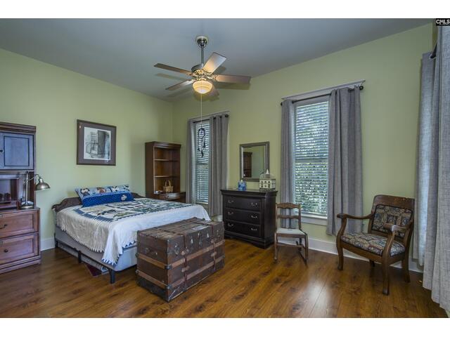 Photo of 2 Beacon Point Court