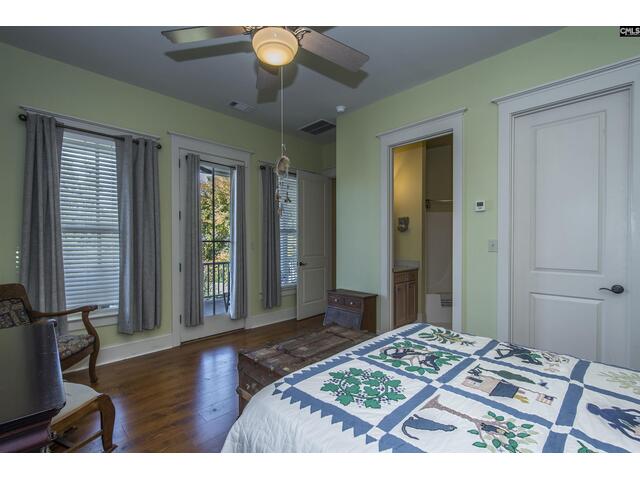 Photo of 2 Beacon Point Court