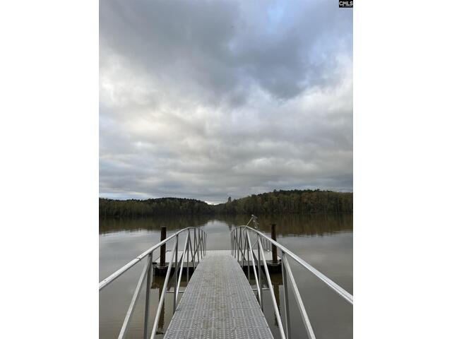 Photo of 575 Lakeview Road