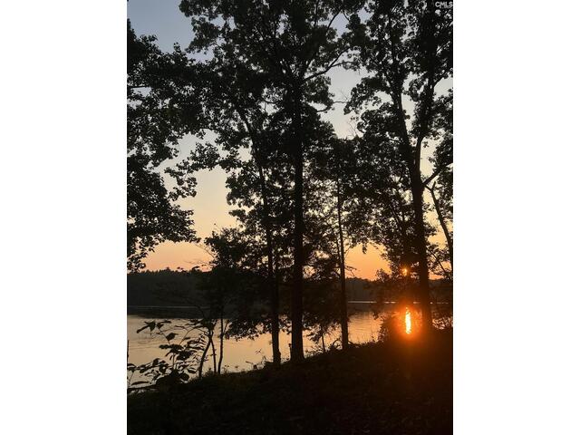 Photo of 575 Lakeview Road