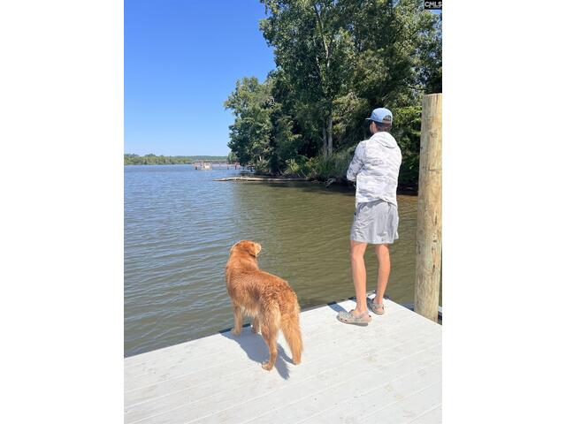 Photo of 575 Lakeview Road