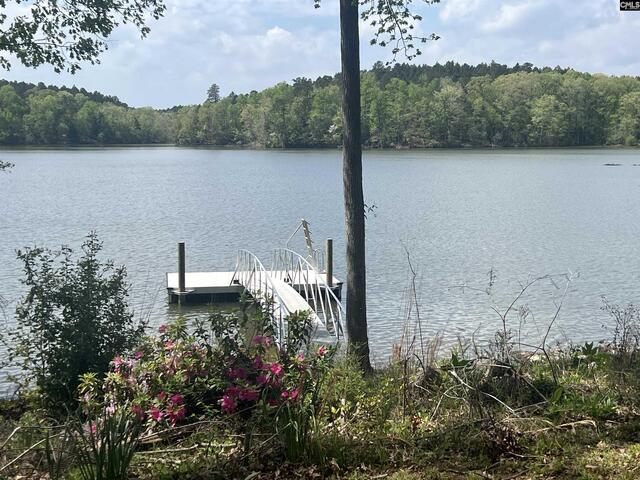 Photo of 575 Lakeview Road