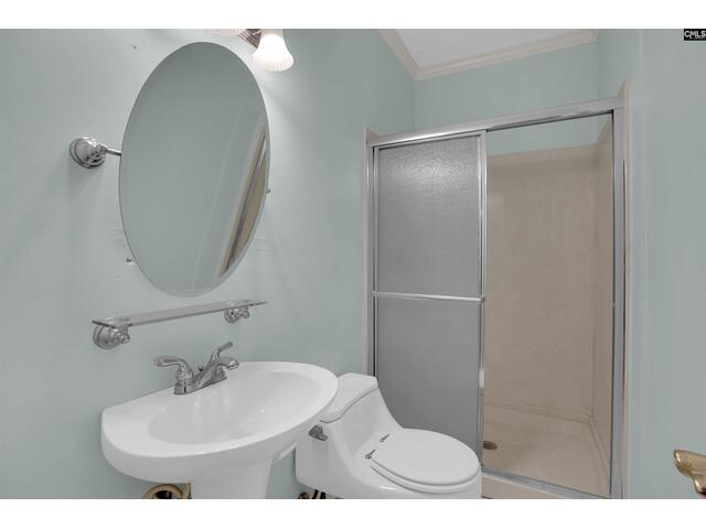 Photo of 327 Regatta Road