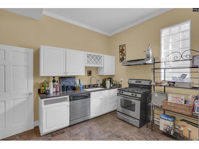 Photo of 327 Regatta Road