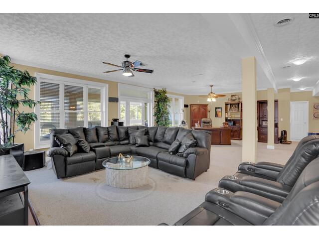 Photo of 327 Regatta Road