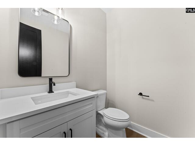 Photo of 2033 Fairway View