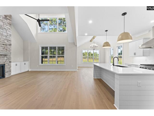 Photo of 2033 Fairway View