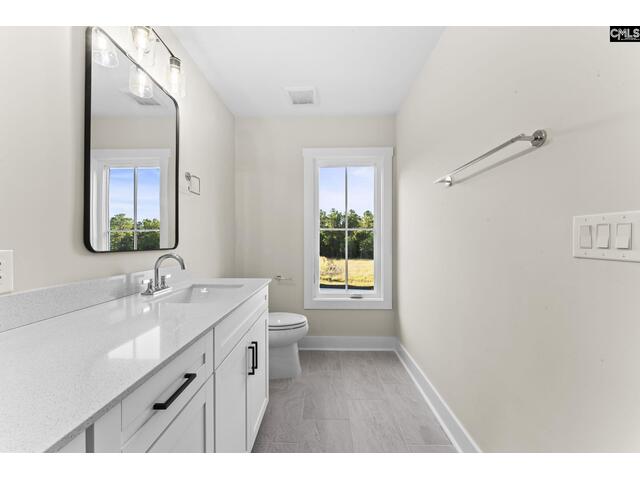 Photo of 2033 Fairway View