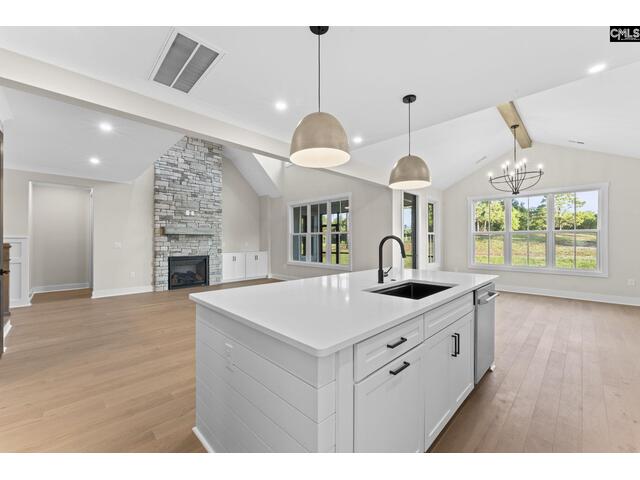 Photo of 2033 Fairway View