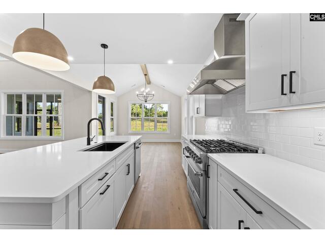 Photo of 2033 Fairway View