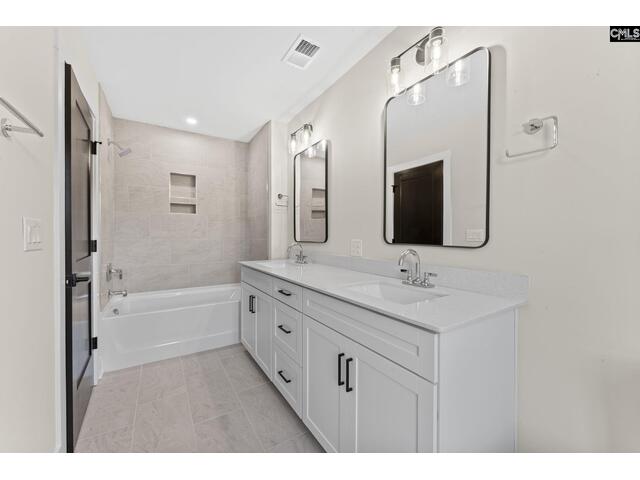 Photo of 2033 Fairway View