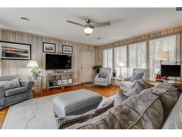 Photo of 6137 Eastshore Road Photo of 6137 Eastshore Road