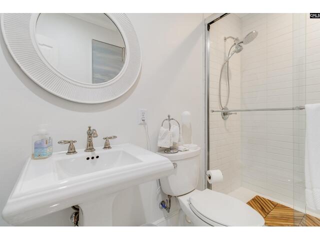 Photo of 6137 Eastshore Road Photo of 6137 Eastshore Road
