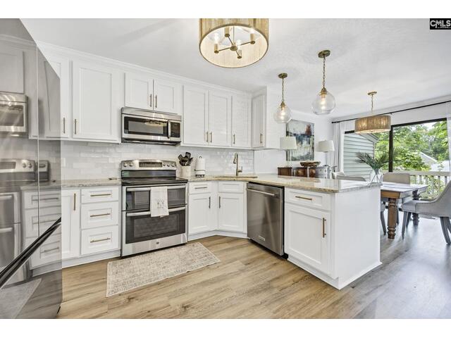 Photo of 131 Leeward Road Photo of 131 Leeward Road